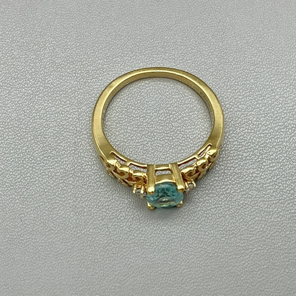 Vintage Avon Ring Gold Tone Blue Crystal Filigree Statement Ring Size 9